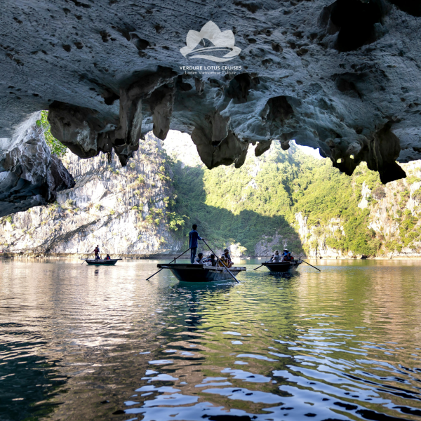 Bamboo Boat at Luon Cave 03