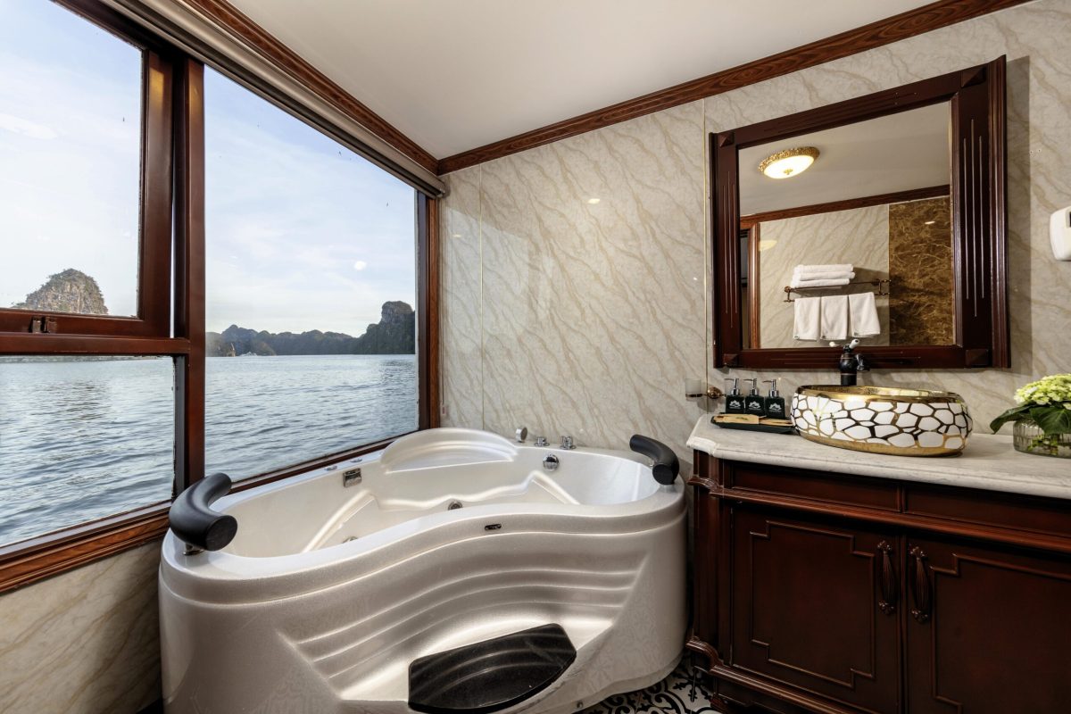Bathroom 02