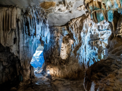 Trinh Nu Cave ( Virgin Cave ) is located in the Northeast of Bo Hon island, about 16 km from Tuan Chau International Marina and 13,5 km from Ha Long International Passenger Port. This is a typical ancient karst ground cave and one of archeological relics of Ha Long culture, dating back 4500 years ago. Currently, to the left of the entrance is a thin sediment layer of about 4m2 beneath a huge rock, including broken shells of cockle, freshwater snails and pieces of pottery mixed with shells of cockles. In front of the entrance, right at the edge of the sea there are many broken pieces of porcelain, which are evidences of an ancient harbor dating back to the 14th – 16th century. The name of the cave is attached to the touching love story of a couple in a fishing village. To keep filial piety and faithful love, the girl petrified. Visiting the cave, tourists will see right at the entrance a horizontal stalagmite, looking like the image of a girl lying with her hair down and reaching her hand out to the sea.