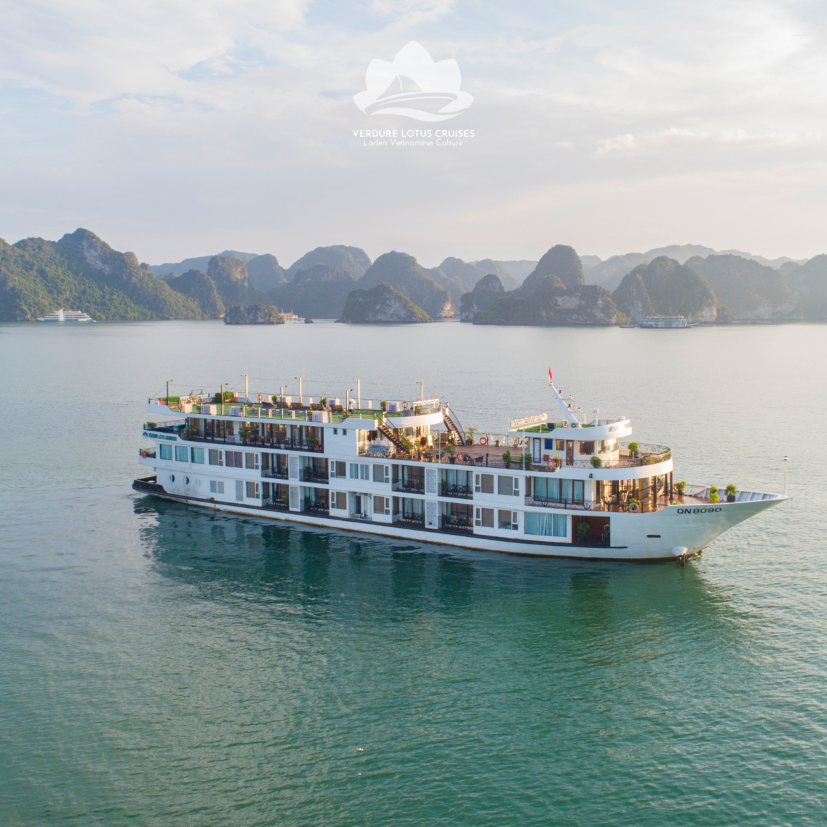 Verdure Lotus Grandeur Cruise on Ha Long Bay