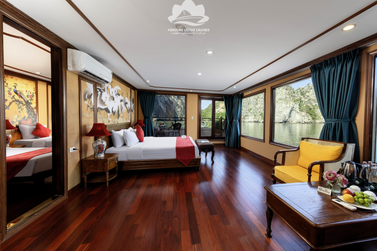 Family Suite Room Overview 01