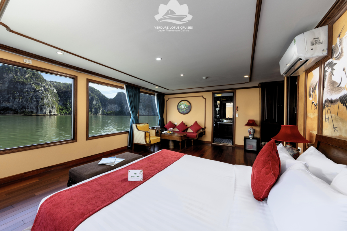 Family Suite Room Overview 03
