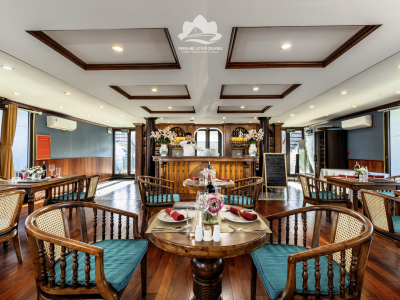 Restaurant 03